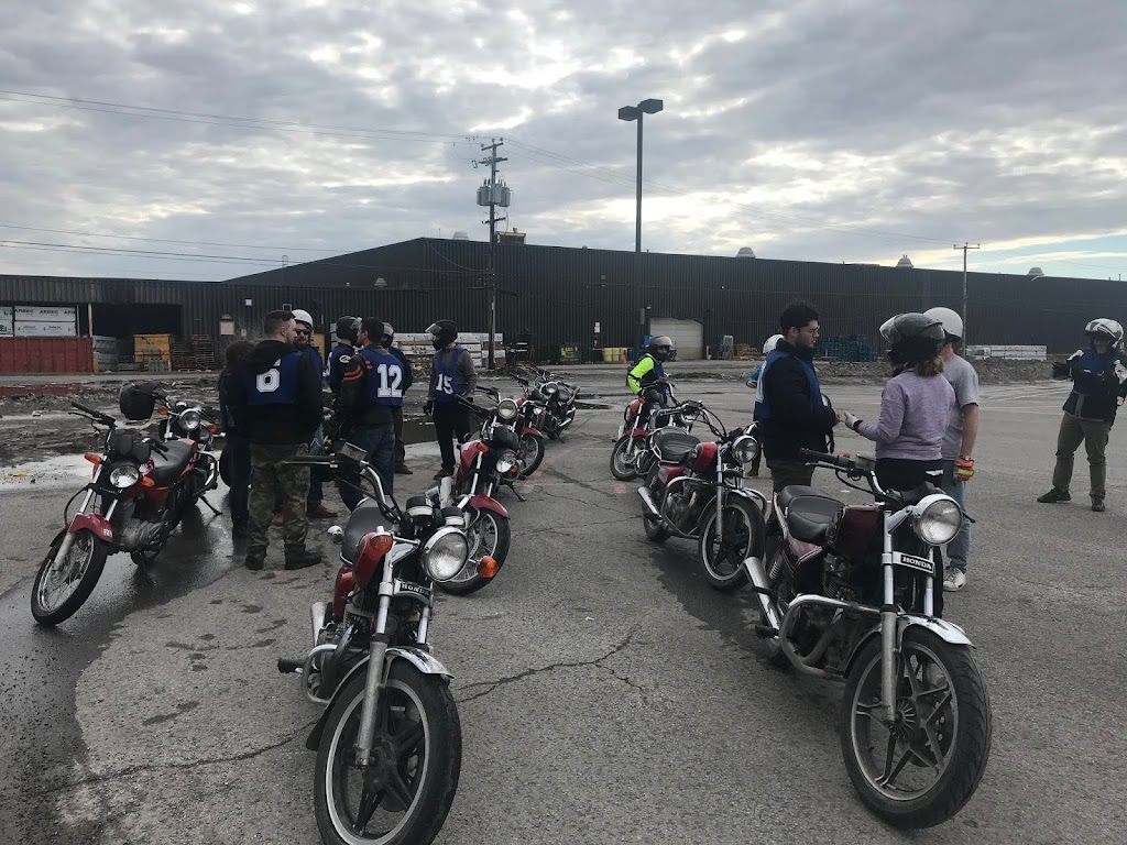 Tecnic Moto Montréal-Ouest driving school | 2645 Rue de Miniac, Saint-Laurent, QC H4S 1E5, Canada | Phone: (514) 482-0909