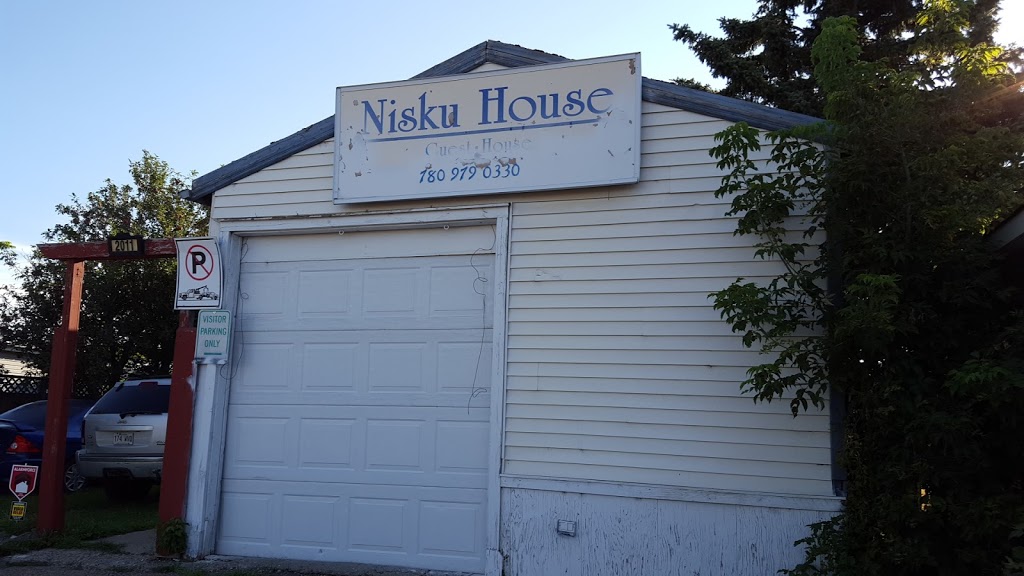 Nisku Guest House | 2011 Centre St, Nisku, AB T9E 8A1, Canada | Phone: (780) 979-0330