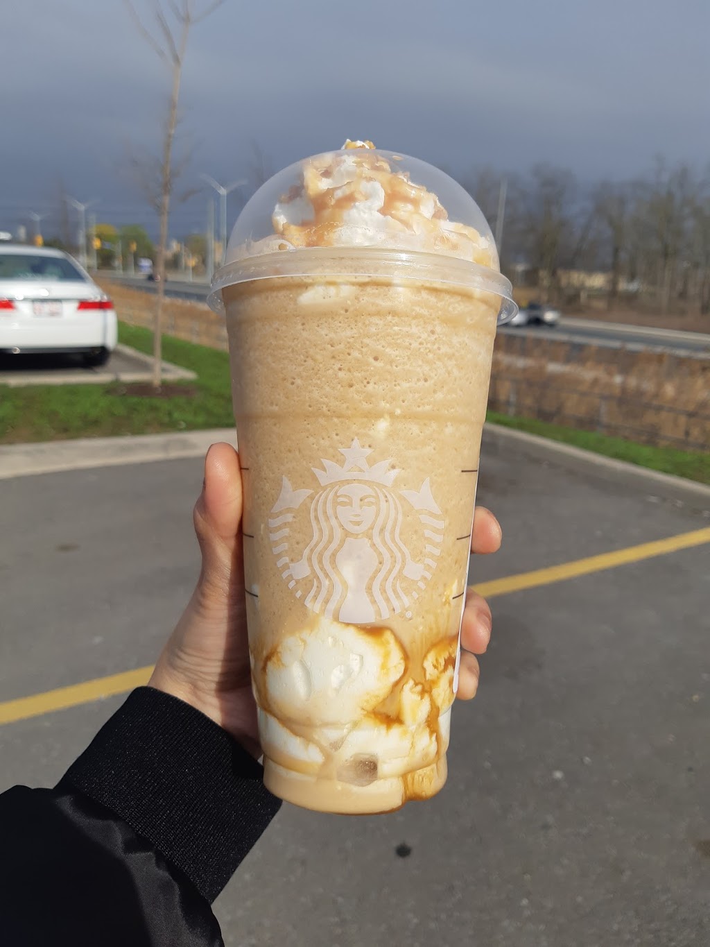 Starbucks | 7151 Montrose Rd F1, Niagara Falls, ON L2E 6S5, Canada | Phone: (905) 358-1828