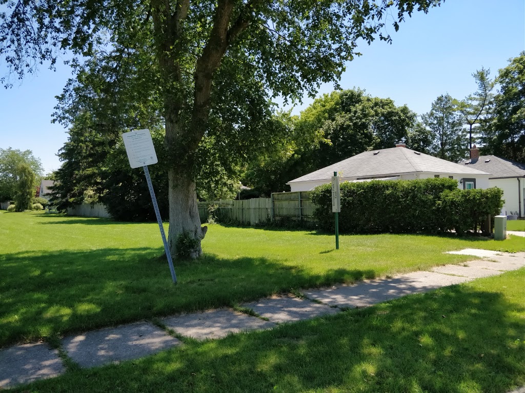 Bellwood Park - East | 34 Bellwood Crescent, London, ON N5Y 2C5, Canada