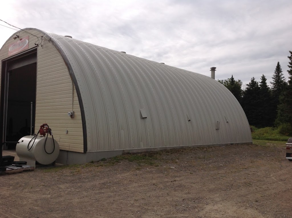 Peintre en bâtiment et émondeur Donald Garon | 171 Chem. de la Petite Anse, Rivière-Ouelle, QC G0L 2C0, Canada | Phone: (418) 498-2283