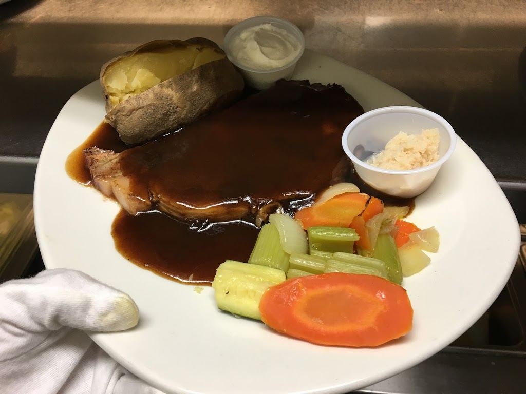 Massey House Restaurant | 27 King Ave E, Newcastle, ON L1B 1H3, Canada | Phone: (905) 987-3747