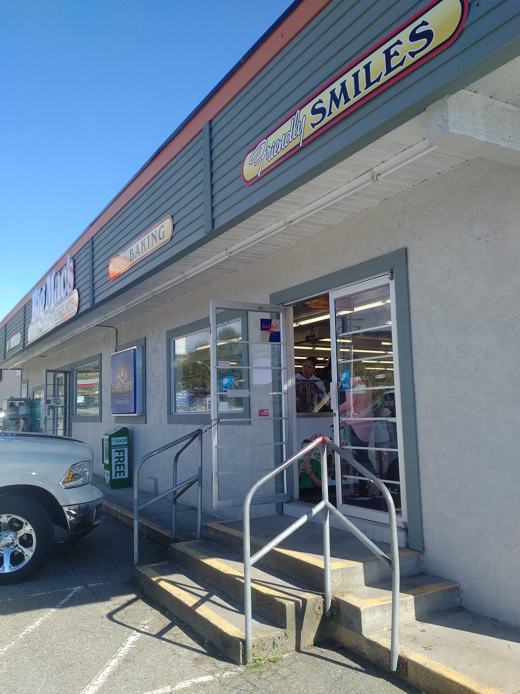 Big Macs Convenience Store & Deli | 5583 Sunshine Coast Hwy, Sechelt, BC V0N 3A0, Canada | Phone: (604) 885-9414