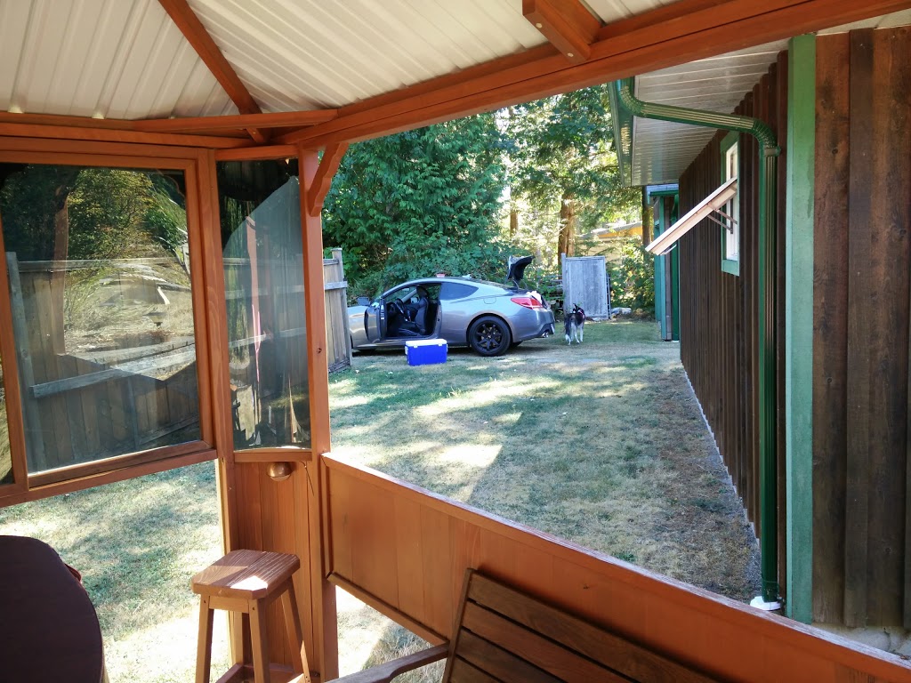 Dream Come True Cottage | 3333 Richards Rd, Roberts Creek, BC V0N 2W2, Canada | Phone: (604) 865-0452