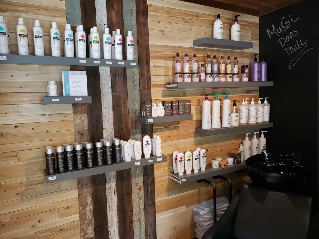 Salon MARIE-EVE | 601 Chemin de la Vallée-Bédard, Woburn, QC G0Y 1R0, Canada | Phone: (819) 544-2441