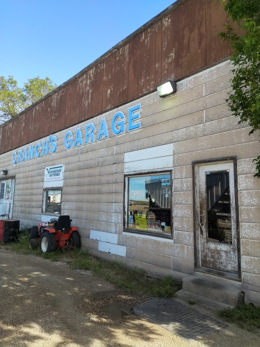 Cranchs Garage | 605 Railway Ave, Colonsay, SK S0K 0Z0, Canada | Phone: (306) 255-2122