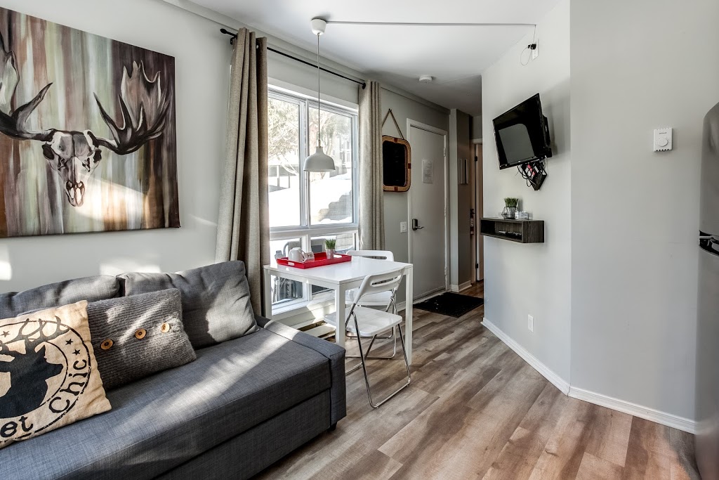 Le Chic-Shack Condos Mont-Tremblant | 133-2137 Chemin au Pied de la Montagne, Mont-Tremblant, QC J8E 3M2, Canada | Phone: (514) 437-4000