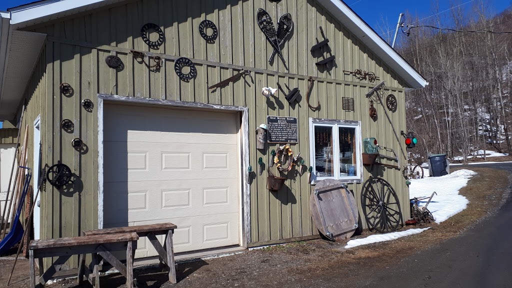 Restauration-Antiquites | 144 Chemin de Glen, Bolton-Ouest, QC J0E 2T0, Canada | Phone: (450) 243-0869