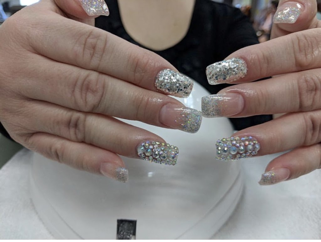 Iris Nails & Spa | 1500 Upper Middle Rd W, Oakville, ON L6M 3G3, Canada | Phone: (905) 469-9843