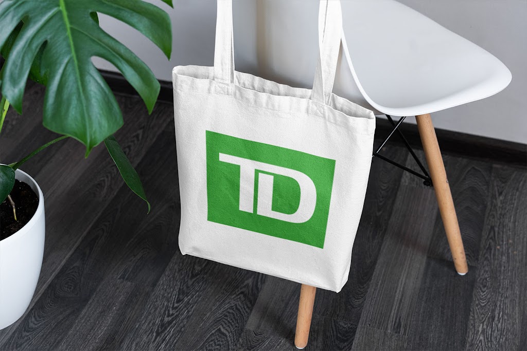 Totes Canada | 190 Britannia Rd E Unit 19, Mississauga, ON L4Z 2E7, Canada | Phone: (905) 361-2925