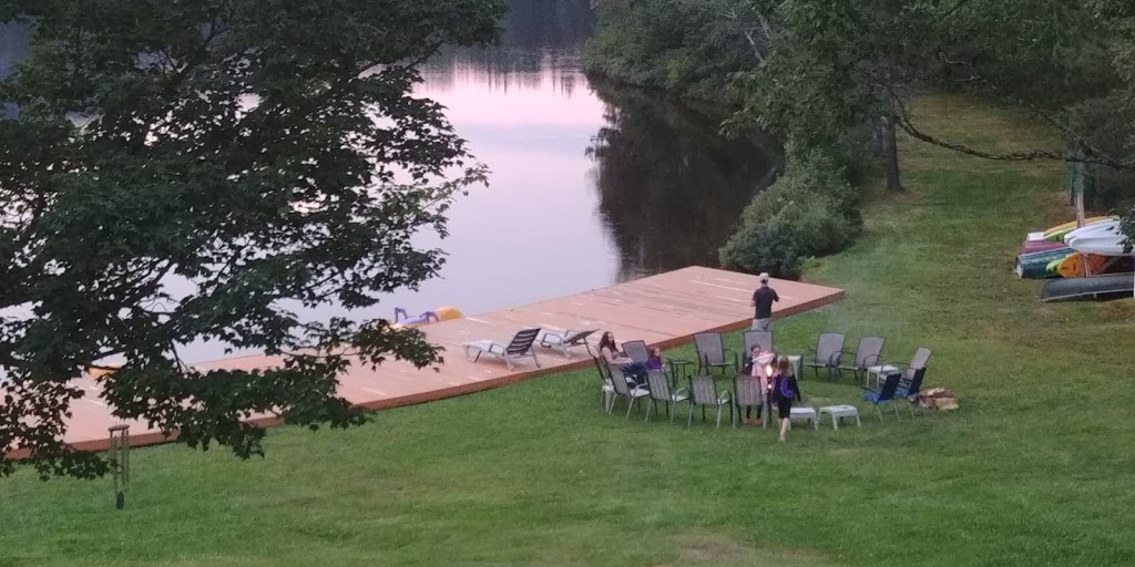 Domaine Lac Labbé | 798 Rue du Lac-Labbé, Rivière-à-Pierre, QC G0A 3A0, Canada | Phone: (418) 323-1223