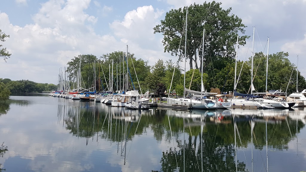 Toronto Island Marina | 1 Avenue of the Island, Toronto, ON M5J 2W2, Canada | Phone: (416) 203-1055