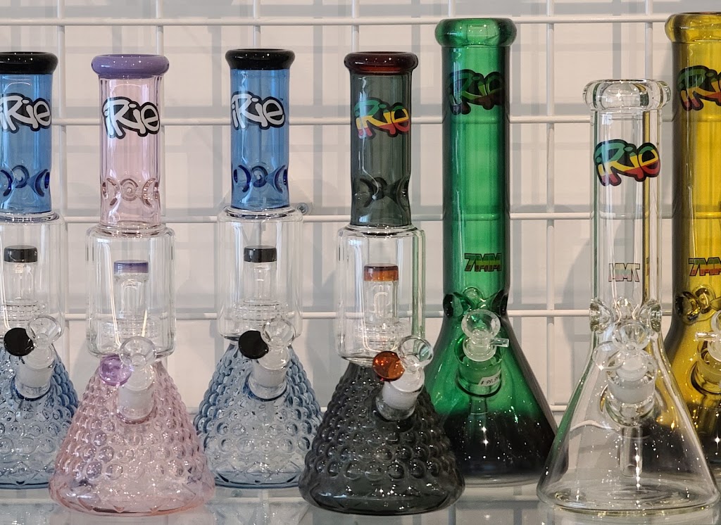 Dab Glass | 509 Wilson Ave unit 6, Kitchener, ON N2C 2M4, Canada | Phone: (519) 896-0708