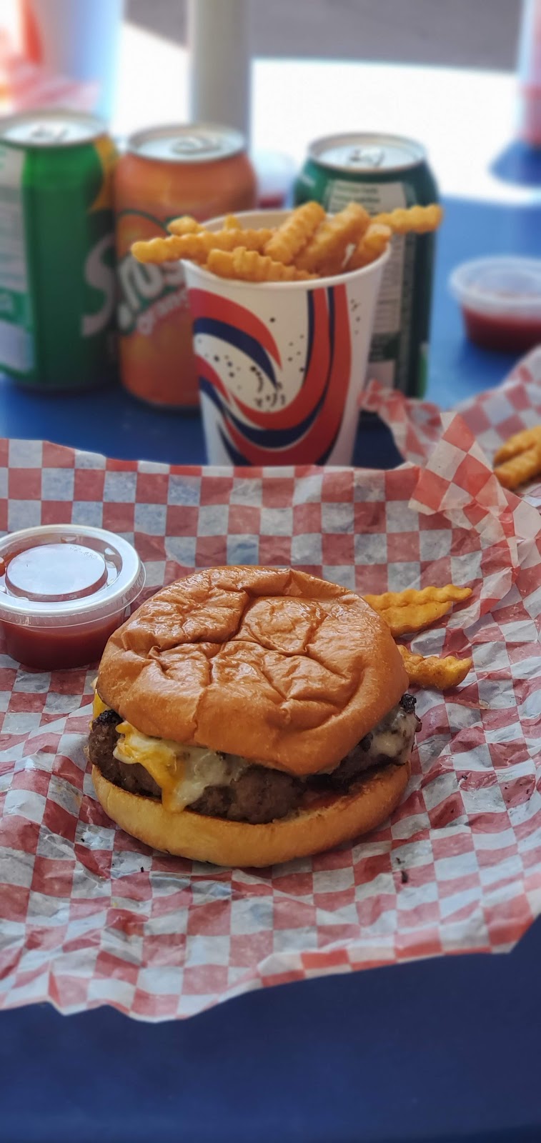 BeachSide Burgers | Box 31, Loreburn, SK S0H 2S0, Canada | Phone: (306) 221-8224