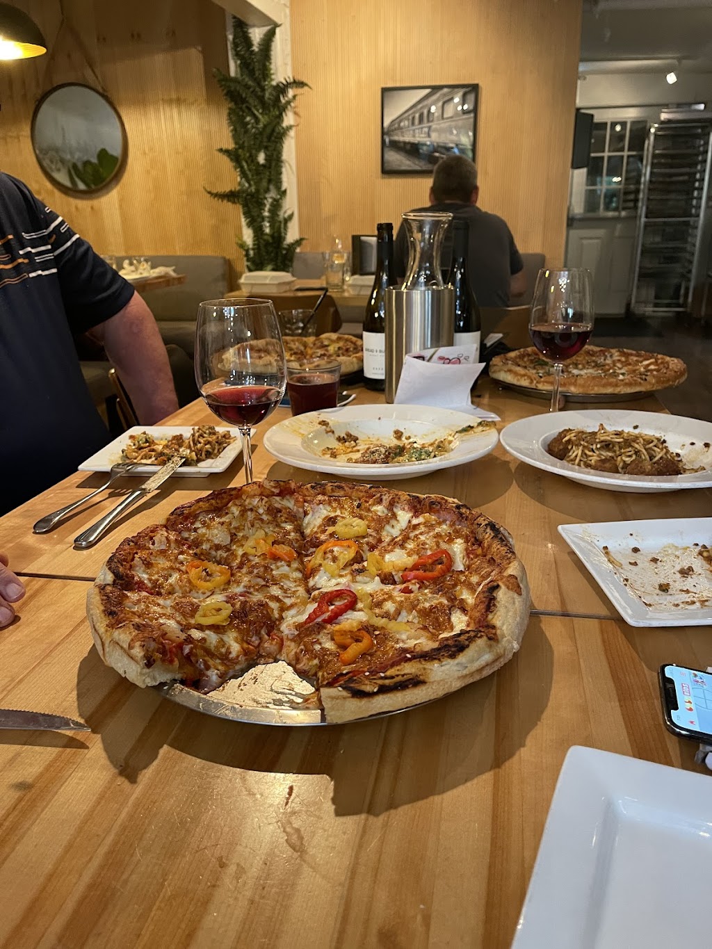 Rail and River Pizzeria | 9273 Glover Rd, Langley Twp, BC V1M 0B7, Canada | Phone: (778) 298-7245