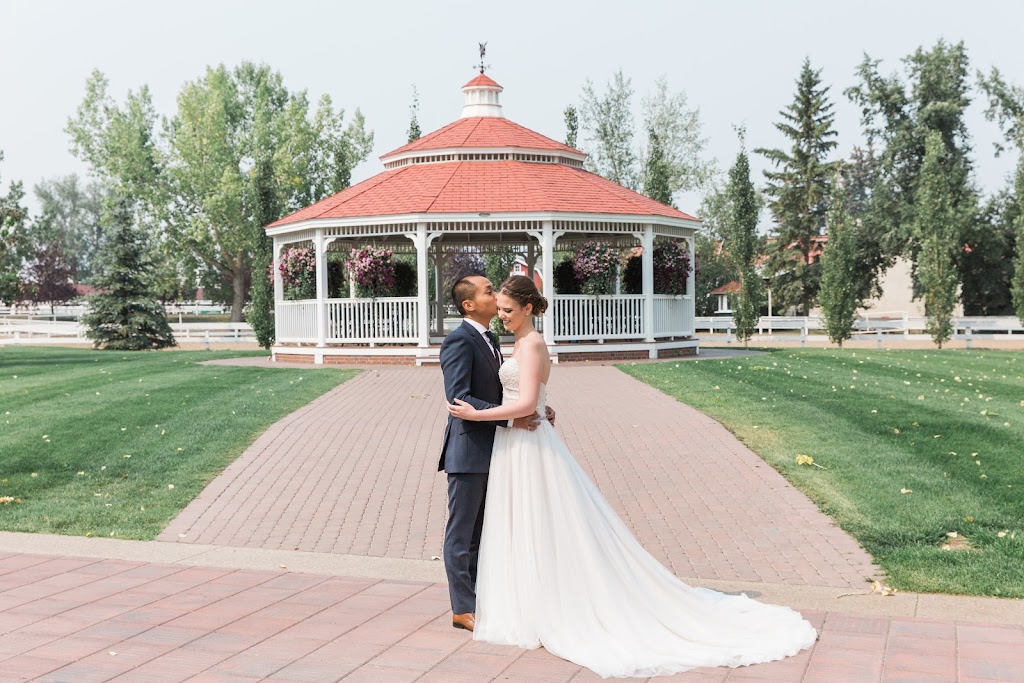 Sarah Beau Photography | 95 Burma Star Rd SW, Calgary, AB T3E 8A9, Canada | Phone: (403) 880-9455