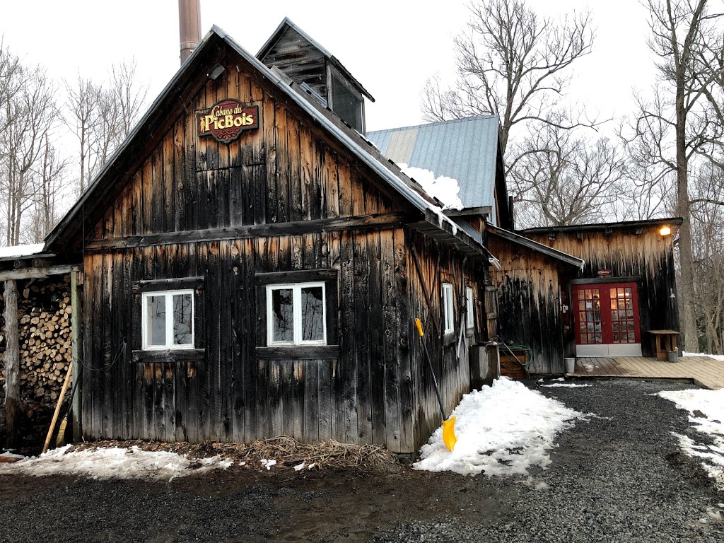 Cabane du Pic Bois | 1468 Chemin Gaspé, Brigham, QC J2K 4B4, Canada | Phone: (450) 263-6060