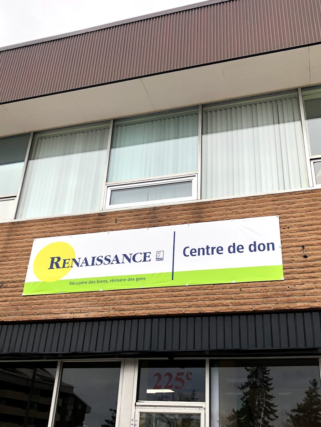 Renaissance - Centre de don des Laurentides | 5040 Boulevard des Laurentides, Laval, QC H7K 2J5, Canada | Phone: (450) 628-1367