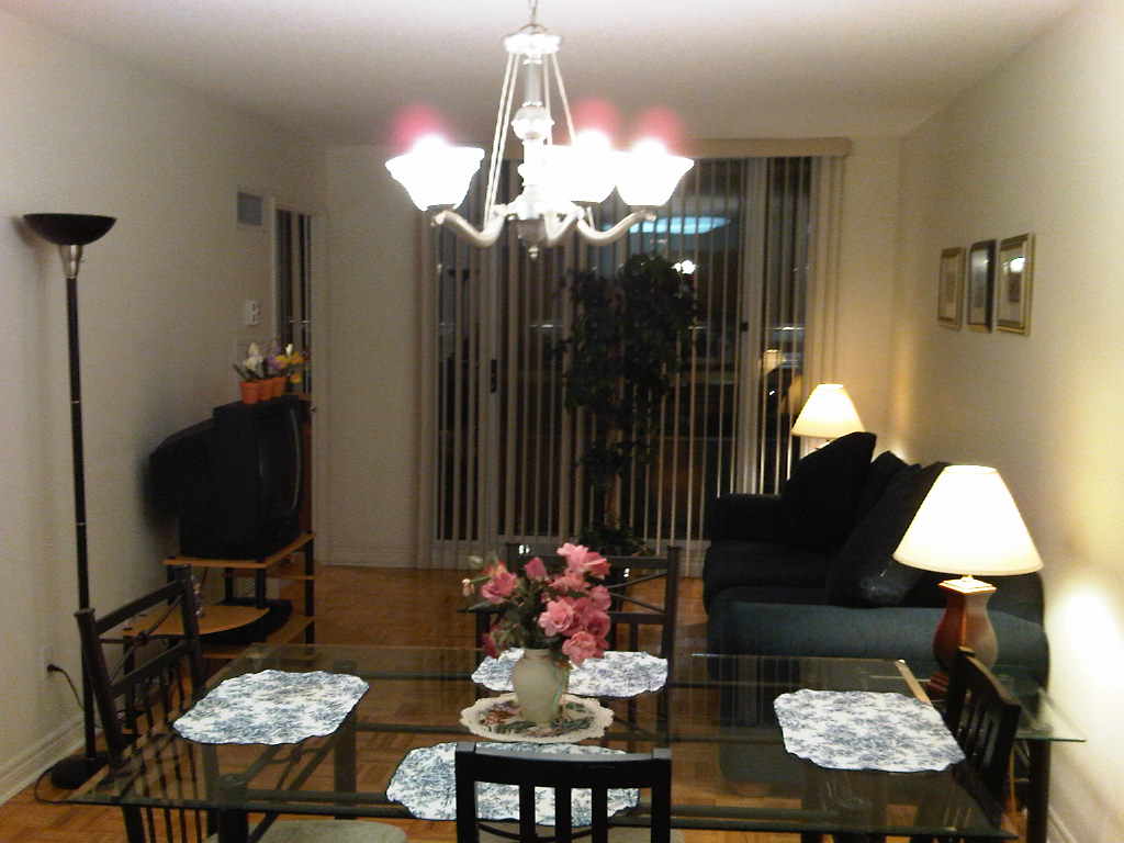 Condo in Toronto - Toronto Rental Suites | 384 Yonge St #122, Toronto, ON M5B 1S8, Canada | Phone: (647) 692-7730