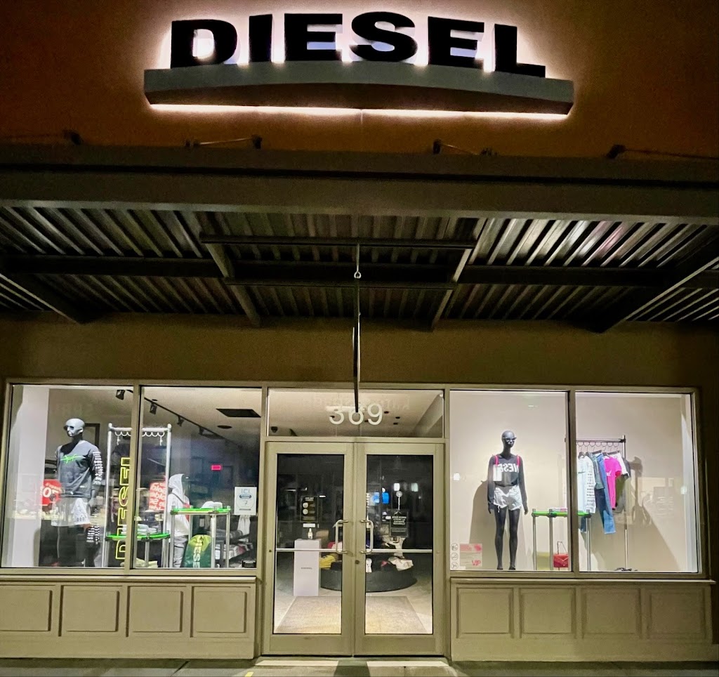 Diesel | c/o Premium Outlets Montreal, 19001 Chemin Notre Dame Unit 369, Mirabel, QC J7J 0T1, Canada | Phone: (450) 600-3335