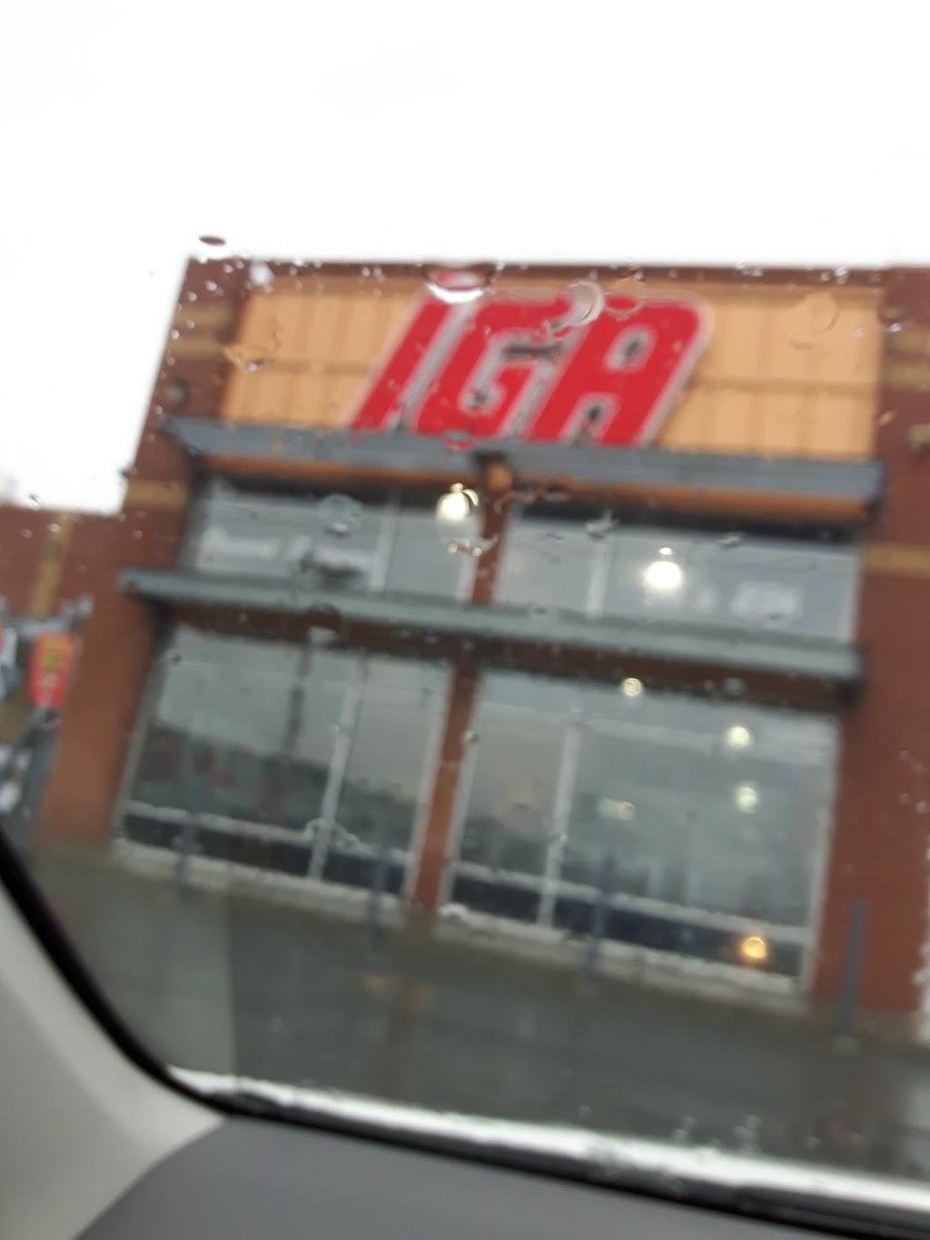 IGA | 318 Boulevard Saint-Luc, Saint-Jean-sur-Richelieu, QC J2W 2A3, Canada | Phone: (450) 359-4110