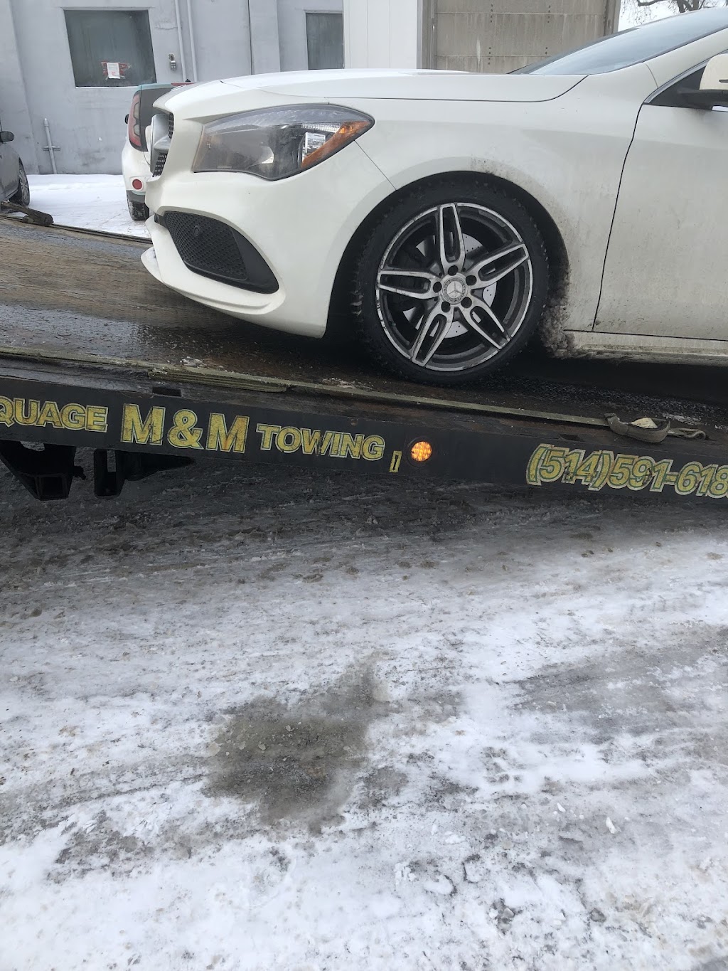 Service Routier M & M Towing | 450 Av. Claude, Dorval, QC H9S 3B3, Canada | Phone: (514) 636-3360