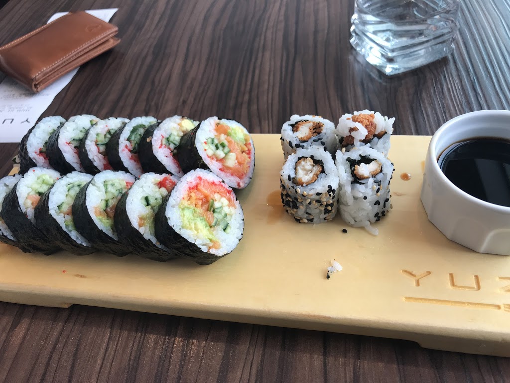 Yuzu sushi | 369 Rue Lamontagne, Saint-Jérôme, QC J7Y 0L7, Canada | Phone: (450) 431-1818