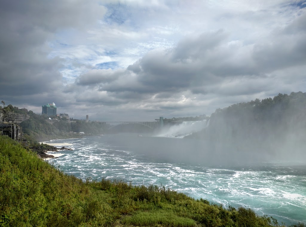 Magnificent Tours Niagara Falls | 6740 Fallsview Blvd, Niagara Falls, ON L2G 3W6, Canada | Phone: (905) 357-7300