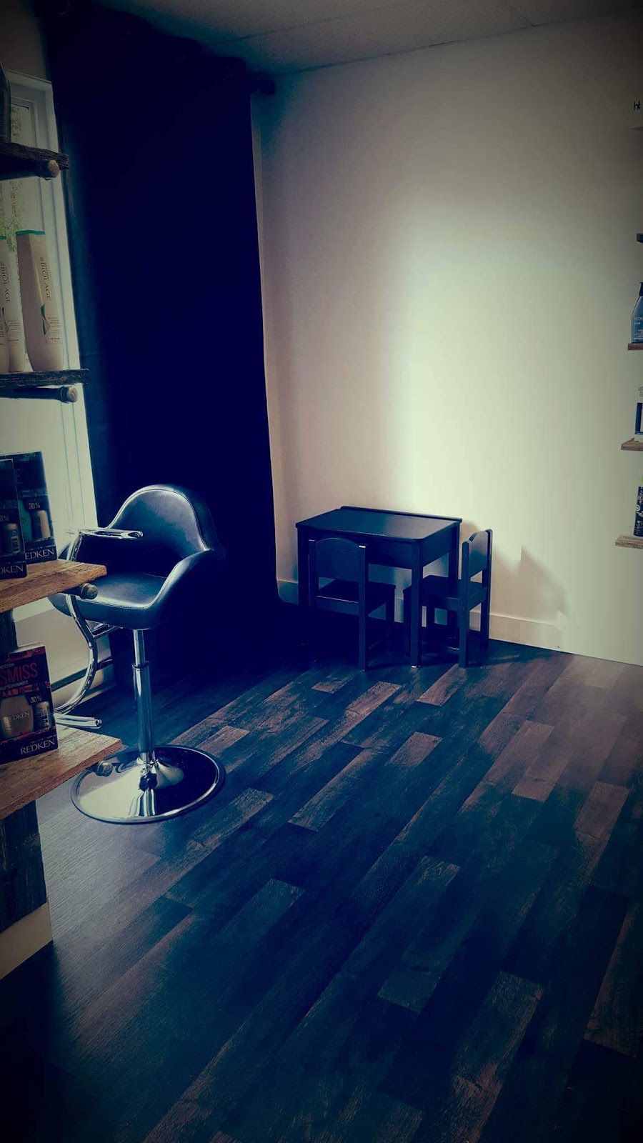 salon de coiffure Styliste-Art | 1162 Rue Daigneault, Acton Vale, QC J0H 1A0, Canada | Phone: (450) 366-0122