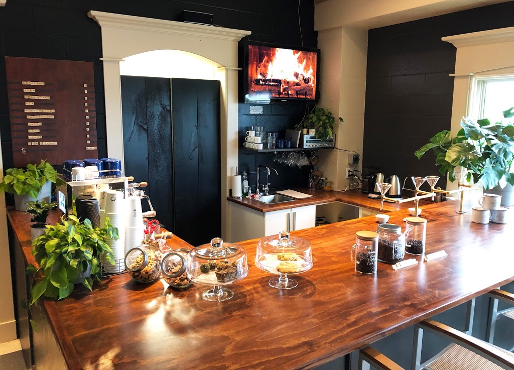 Bear Cub Coffee & Juice Bar | 207321 Highway 9 2nd Floor, West Entrance of, Athlete Institute, Mono, ON L9W 6J2, Canada | Phone: (519) 940-3735