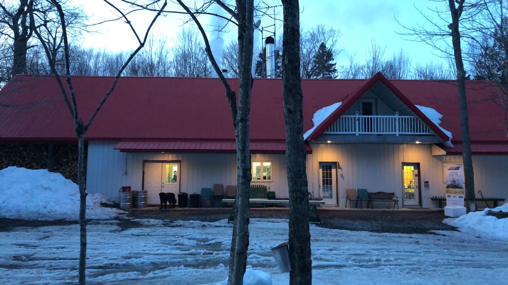 Cabane à Sucre Chez Athanas | 1495 Rang Saint Étienne N, Sainte-Marie, QC G6E 3A7, Canada | Phone: (418) 387-7880