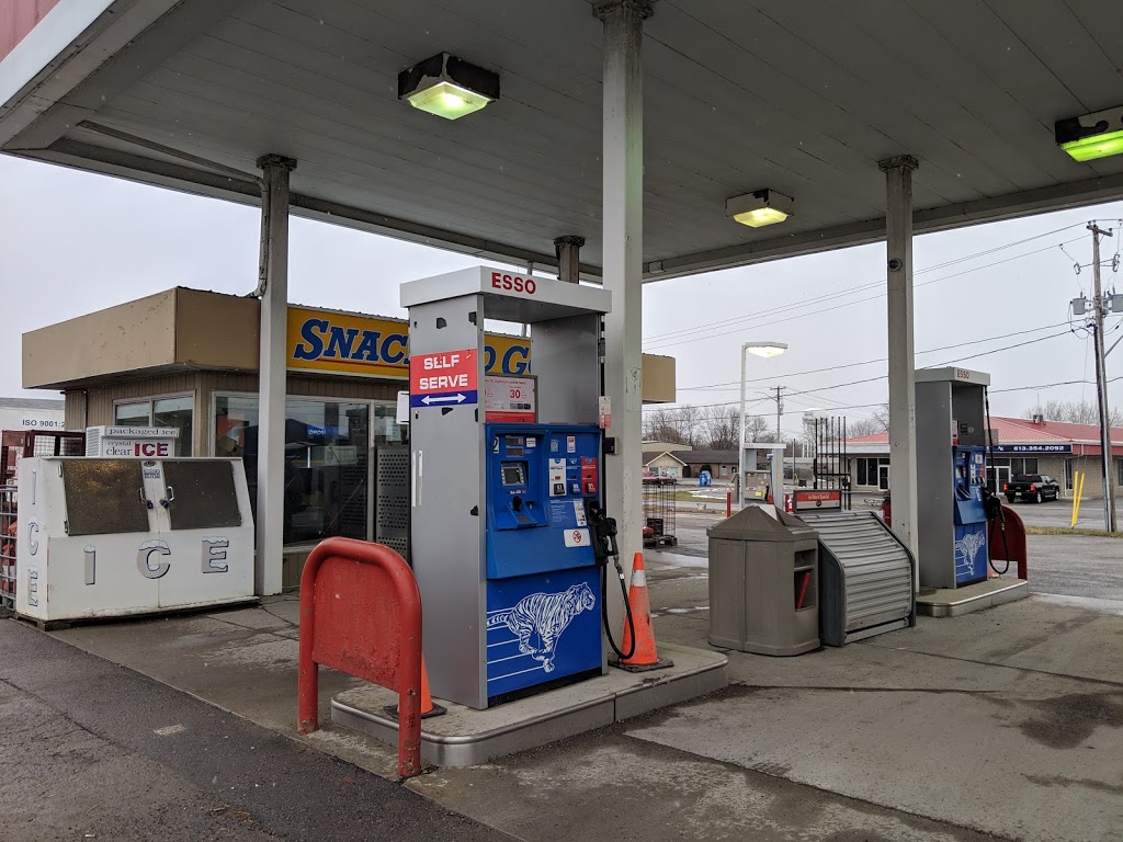 Esso | 359 Centre St N, Napanee, ON K7R 1P7, Canada | Phone: (613) 354-2766