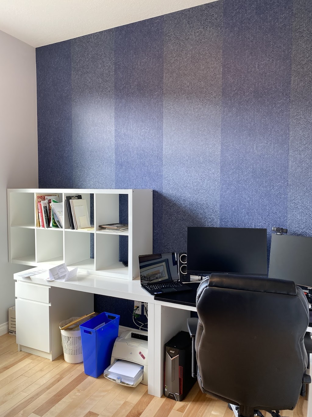 Calgary Wallpaper Installation | 117 Evergreen Mount SW, Calgary, AB T2Y 0L8, Canada | Phone: (403) 861-6298