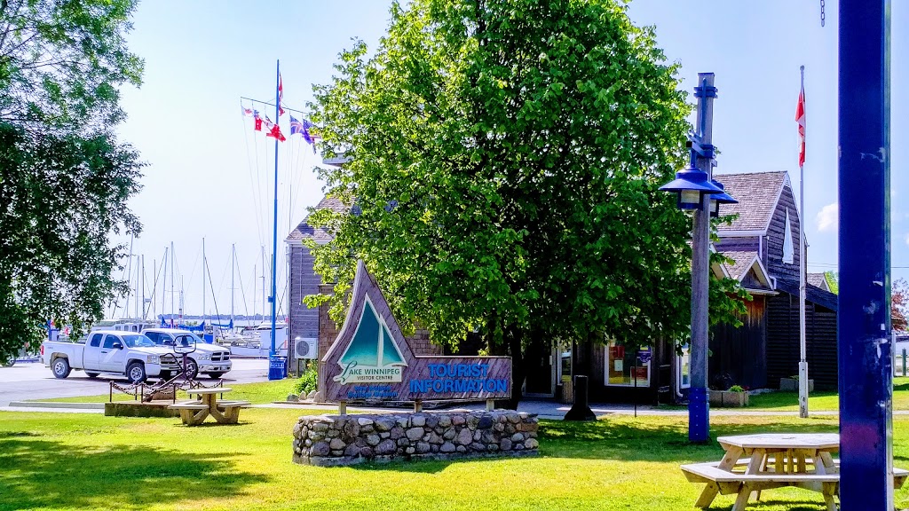 Lake Winnipeg Visitor Centre & Tourist Information | 1 Centre St #1, Gimli, MB R0C 1B0, Canada | Phone: (204) 642-7974