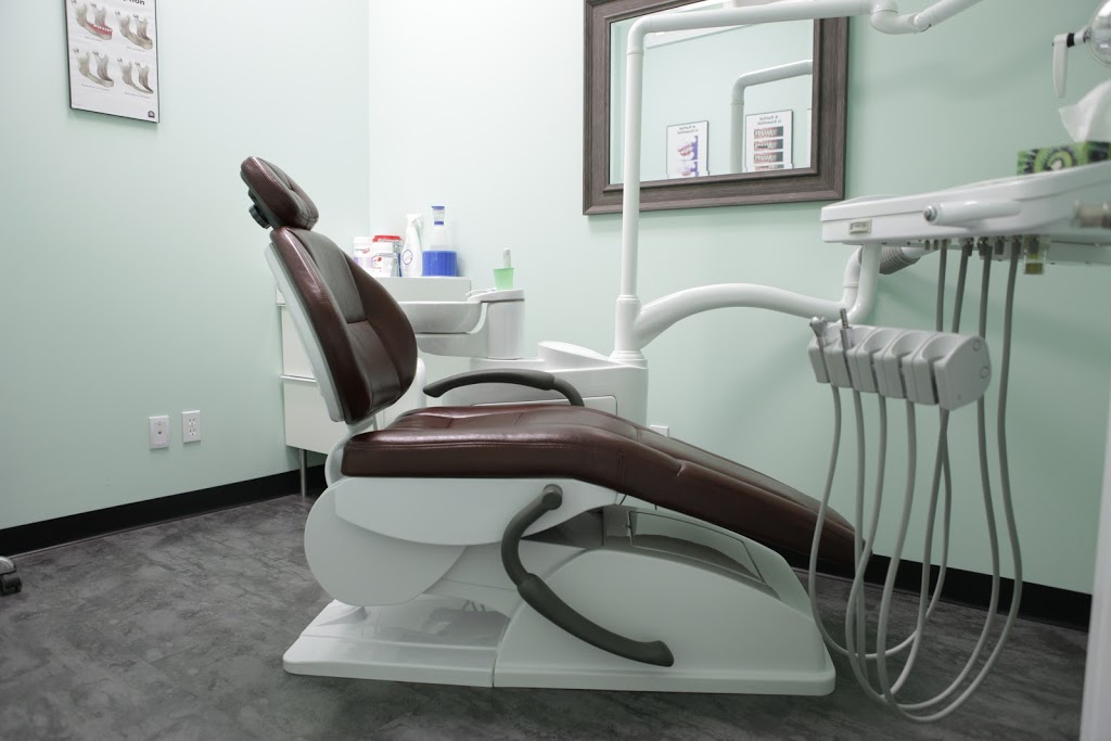 Smile Care Denture Clinic - Denturist | 2155 Leanne Blvd #124, Mississauga, ON L5K 2K8, Canada | Phone: (905) 823-8873