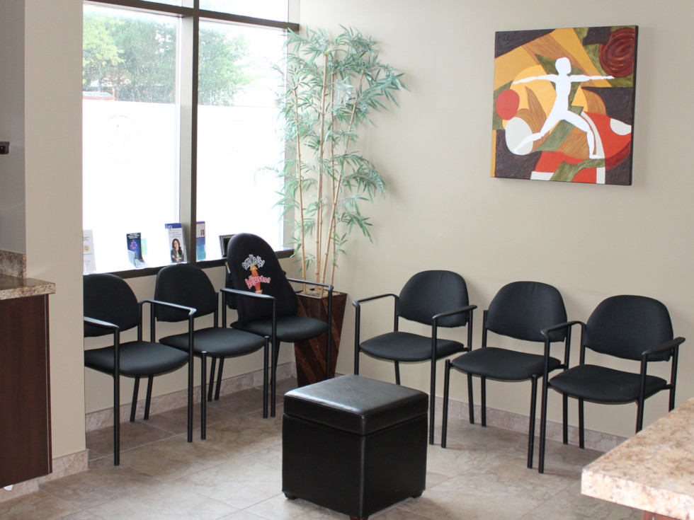 Canadian Commercial Furniture | 2425 Matheson Blvd E 8th Floor, Mississauga, ON L4W 5K4, Canada | Phone: (877) 810-2485