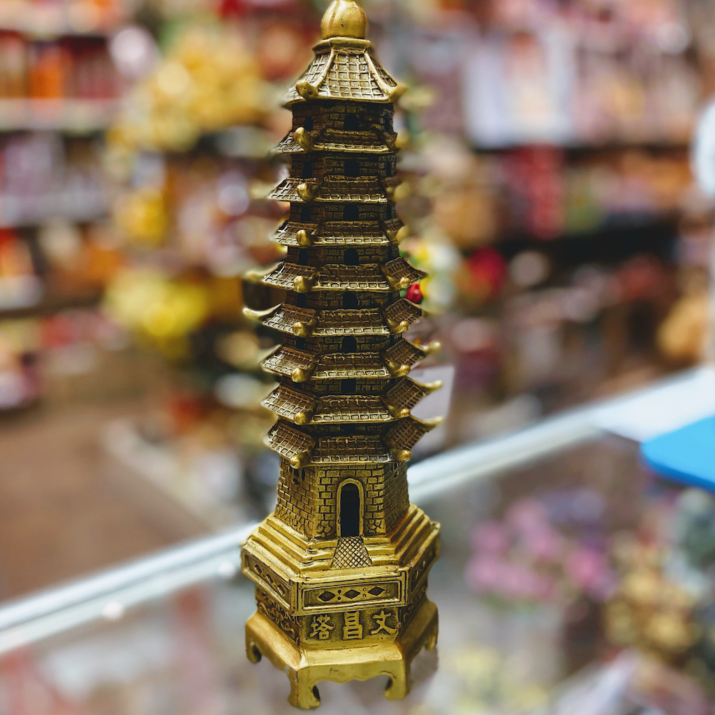 Far East Feng Shui & Art 遠東風水專門店（佛具紙品）萬錦廣場店 | 3255 Hwy 7 Unit 272, Markham, ON L3R 3P9, Canada | Phone: (905) 604-6410