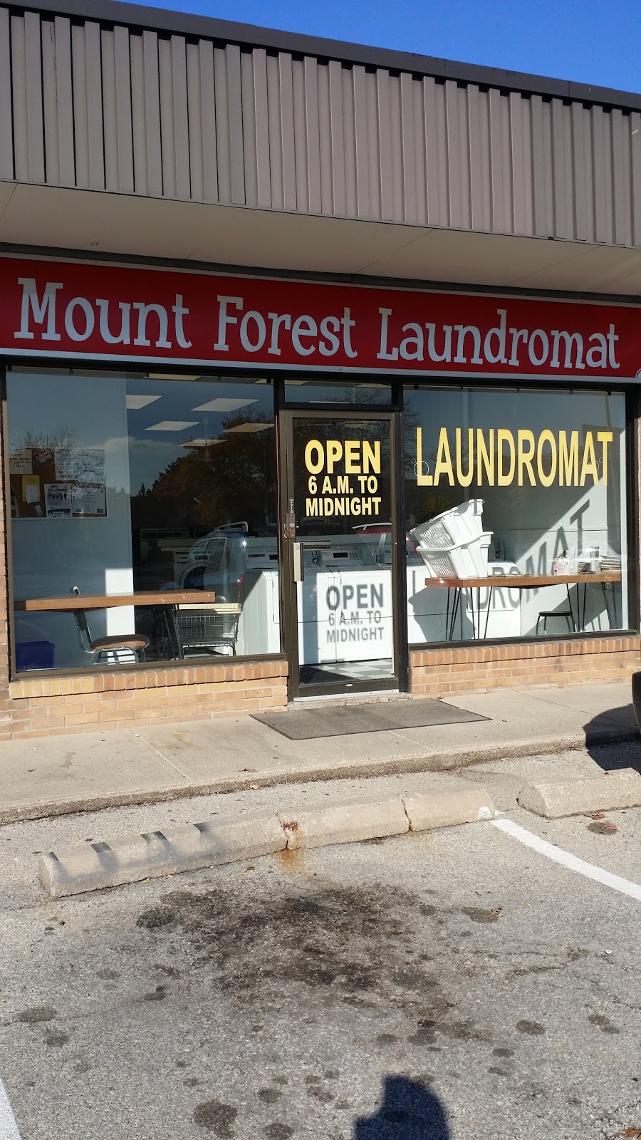 Mount Forest Laundomat | 2453 Mt Forest Dr, Burlington, ON L7P 1J7, Canada | Phone: (905) 336-0178