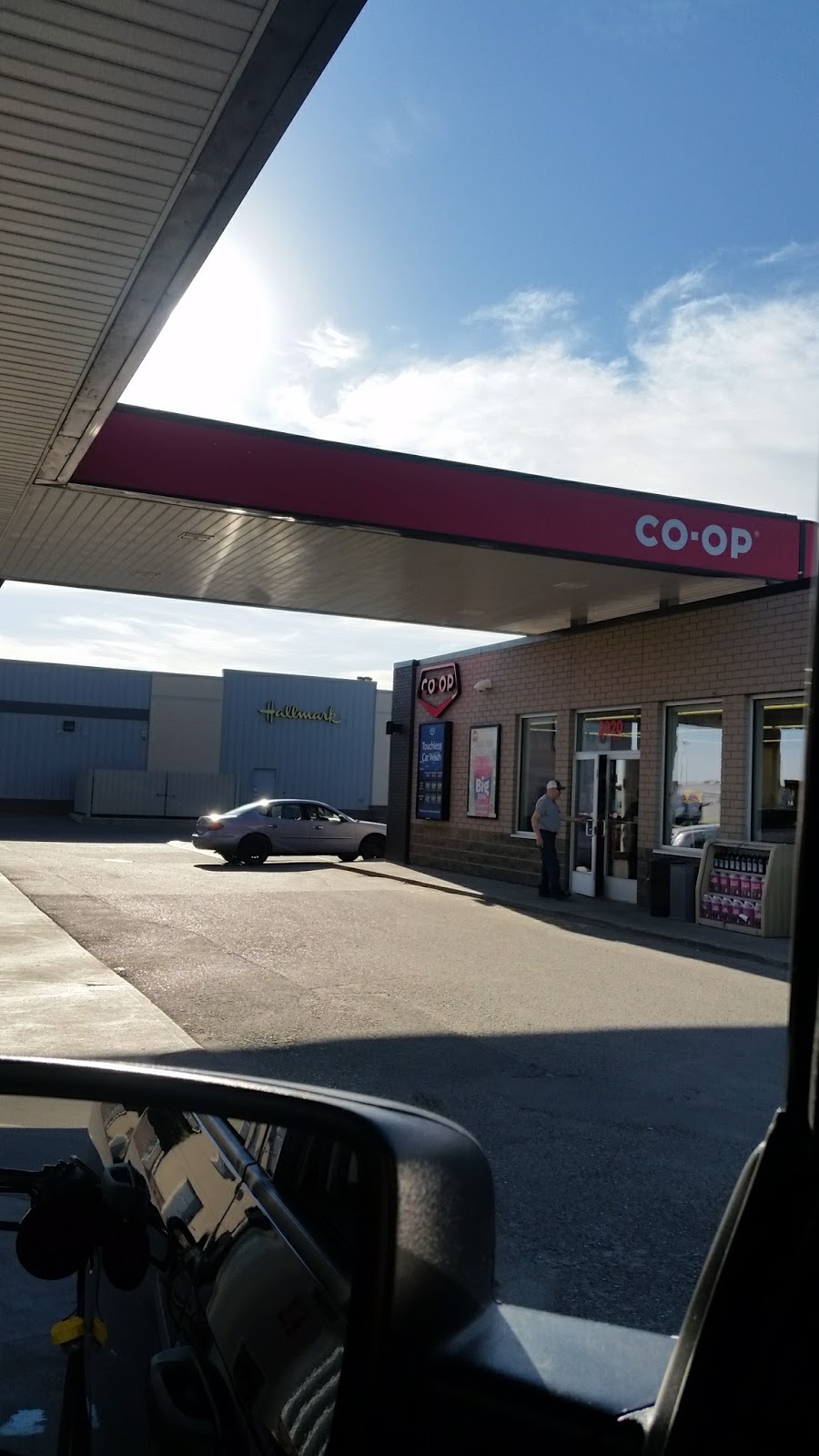 Co-op Gas Bar | 2020 Prince of Wales Dr, Regina, SK S4V 3A6, Canada | Phone: (306) 791-9334