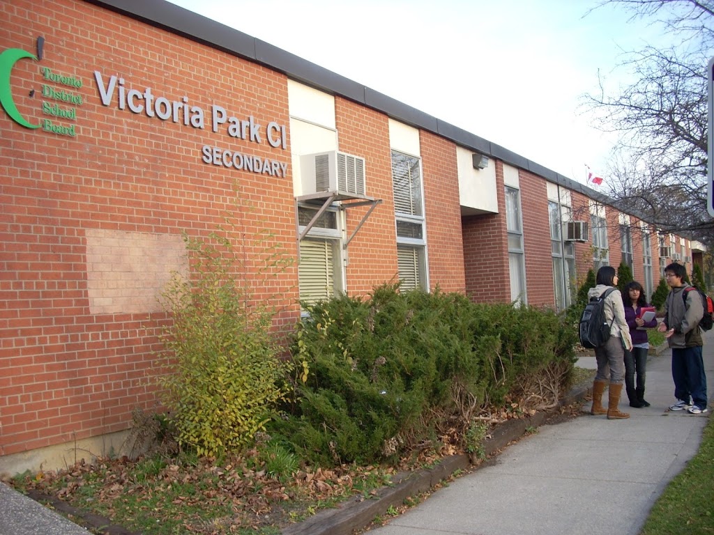 Victoria Park Collegiate Institute | 15 Wallingford Rd, North York, ON M3A 2V1, Canada | Phone: (416) 395-3310