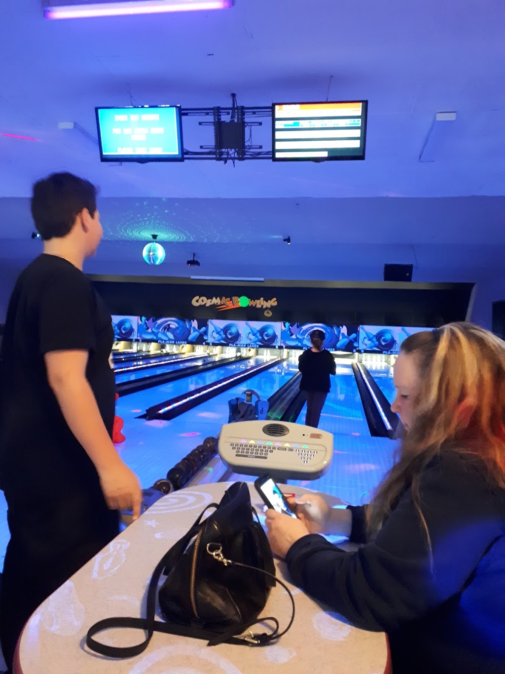Pla-Mor Bowling Lanes | 106 Main St, St. Catharines, ON L2N 4V4, Canada | Phone: (905) 935-6711
