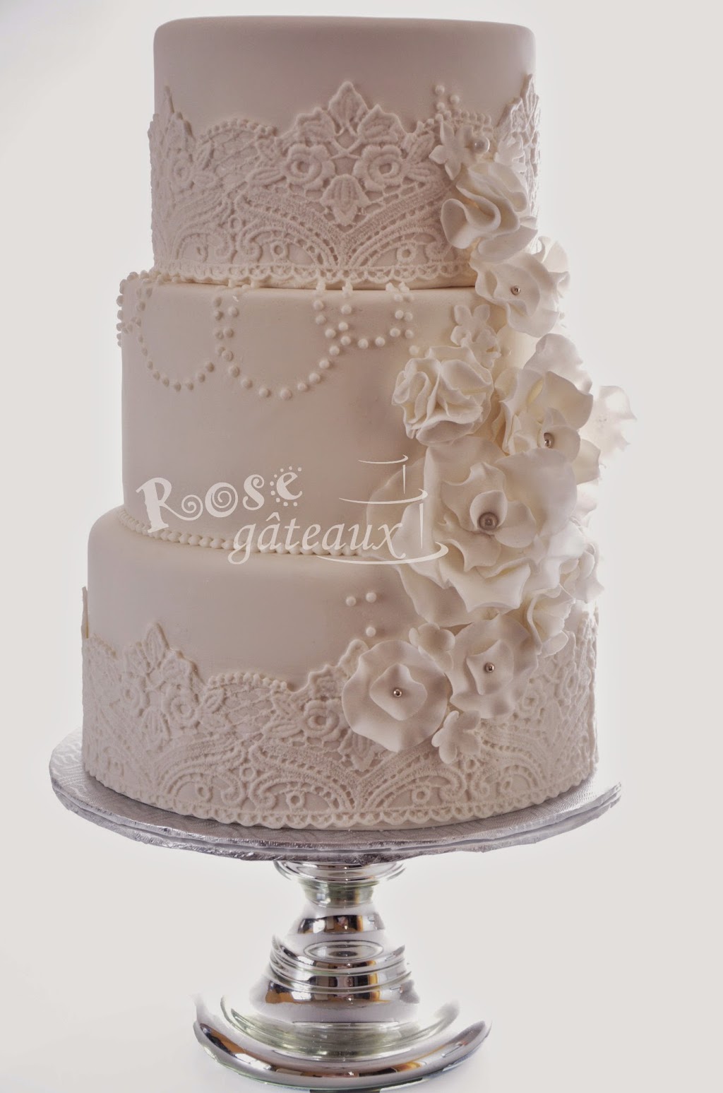 Rose Gateaux | 45 Rue Lussier, Sainte-Cécile-de-Milton, QC J0E 2C0, Canada | Phone: (450) 994-1455