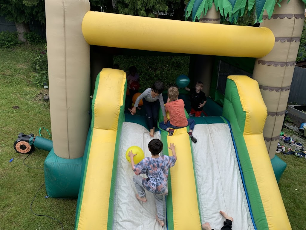 Vancouver Bouncy Castle | 62 Fawcett Rd, Coquitlam, BC V3K 6V6, Canada | Phone: (604) 512-4516