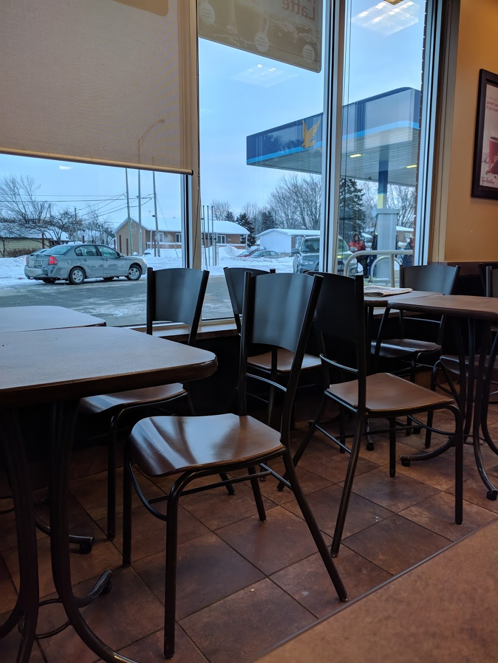 Tim Hortons | 1901 Boulevard Louis Fréchette, Nicolet, QC J3T 1M4, Canada | Phone: (819) 293-8404