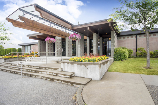 Forest Lawn Funeral Home | 3789 Royal Oak Ave, Burnaby, BC V5G 3M1, Canada | Phone: (604) 299-7720