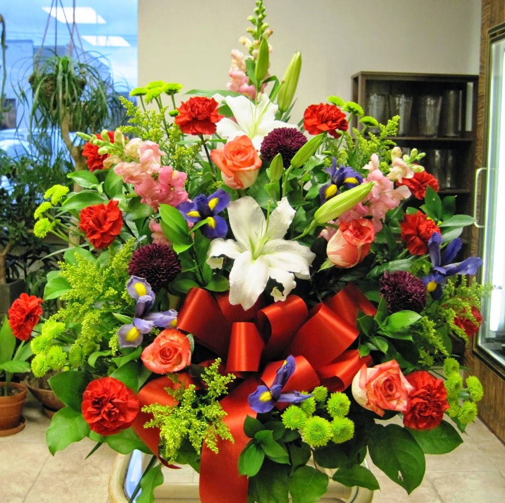 Funeral Tributes Flowers | 1960 Lawrence Ave E, Scarborough, ON M1R 2Z1, Canada | Phone: (416) 285-7130