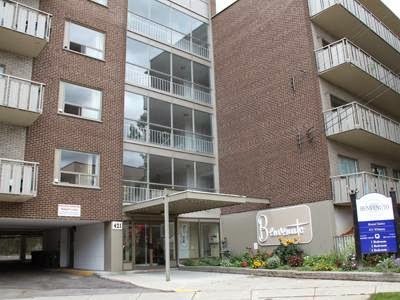 Benvenuto Apartments | 421 Whitney Ave, Hamilton, ON L8S 2H6, Canada | Phone: (905) 525-4118