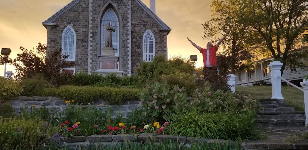 Église catholique Saint-Denis-de-la-Bouteillerie | 1 Rte de lÉglise, Kamouraska, QC G0L 1M0, Canada | Phone: (418) 498-3206