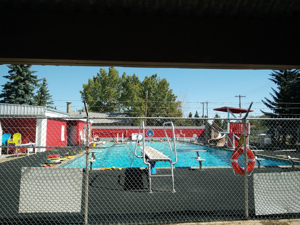 Castor Swimming Pool | 5003 50 St, Castor, AB T0C 0X0, Canada | Phone: (403) 882-3020