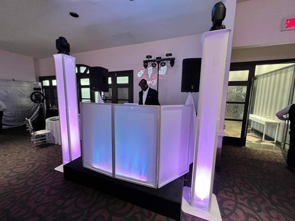 DJ Animateur Mariage, Dj party Bureau, Dj Bal de finissants | Rue Gérald-Thiboutôt, Blainville, QC J7C 0G4, Canada | Phone: (514) 991-1450